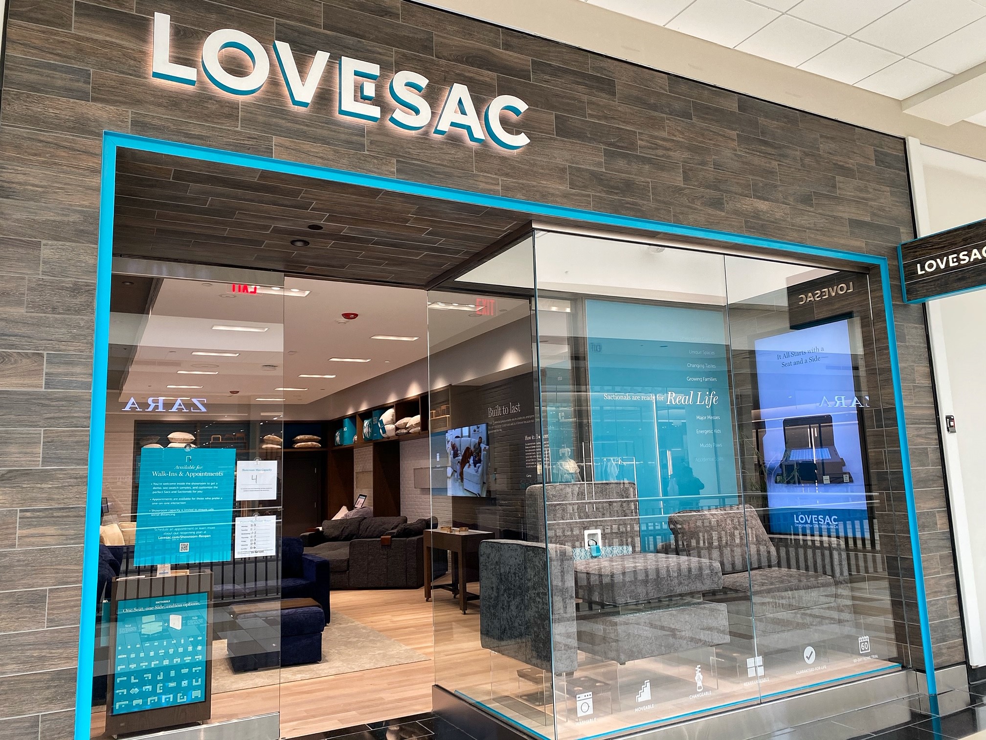 Lovesac Crossgates 9